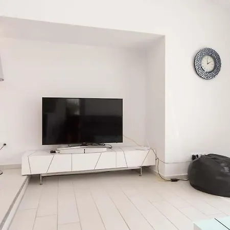 Villa Canaria Modern 3 Bedroom Jaccuzi