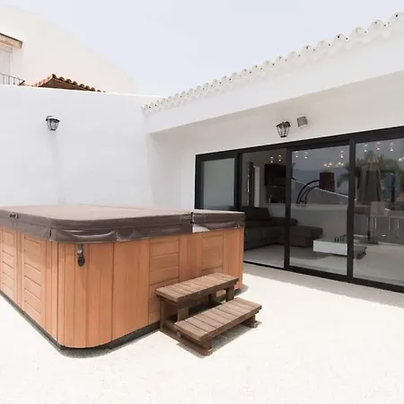 Canaria Modern 3 Bedroom Jaccuzi Villa Playa Feñabe